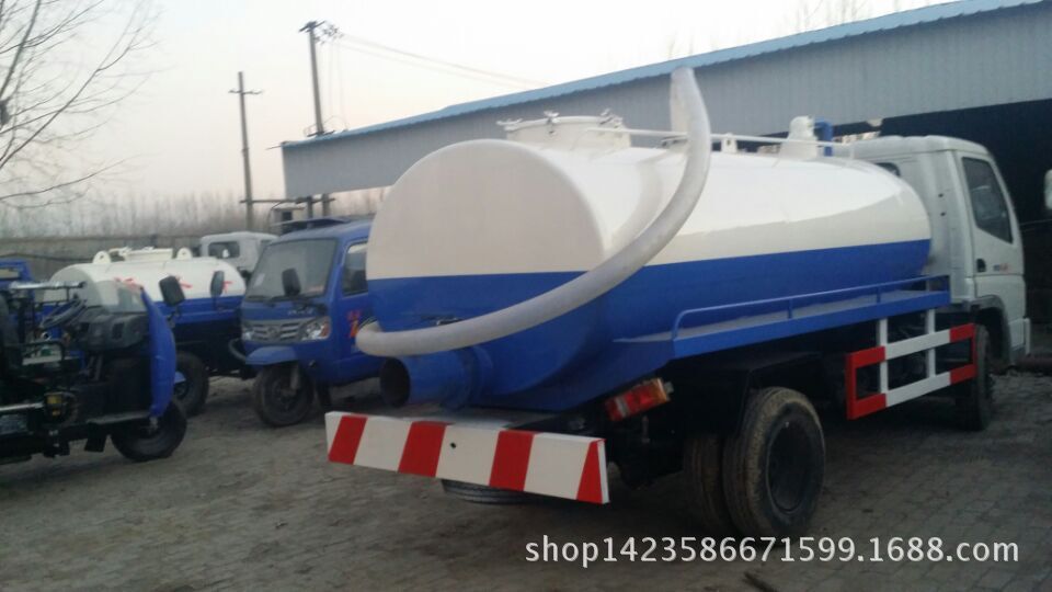 時風5立方吸糞車