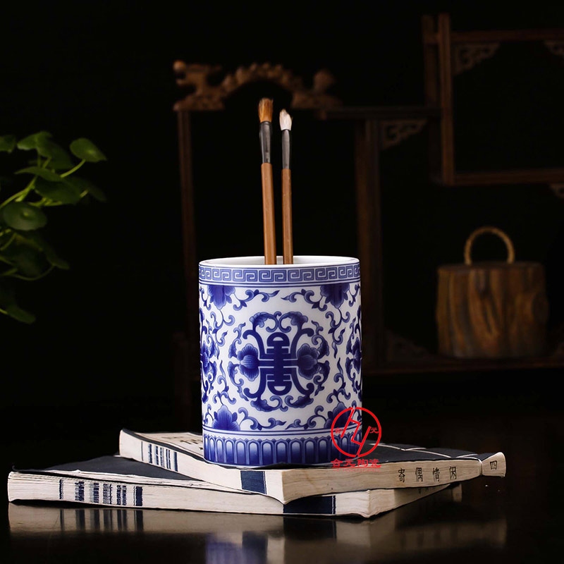 景德鎮陶瓷筆筒 (1).jpg