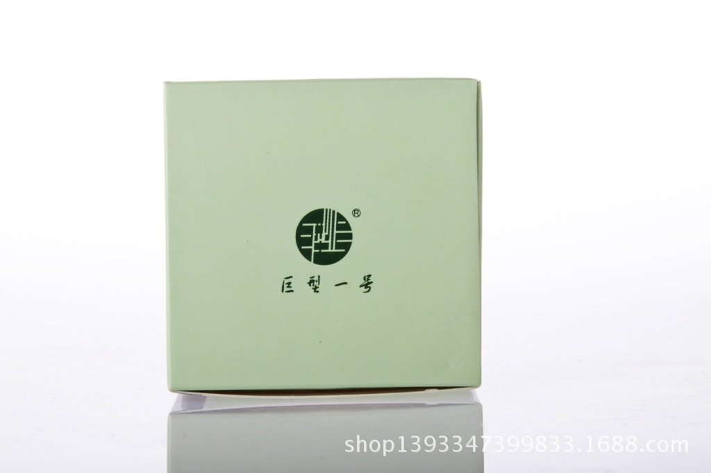 巨型一號絲瓜水嫩白保濕晚霜