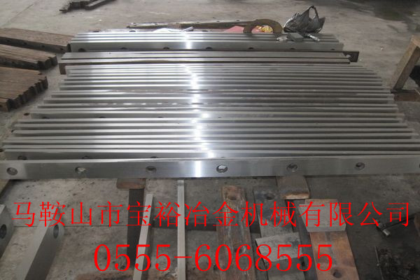 201112212152269844_副本